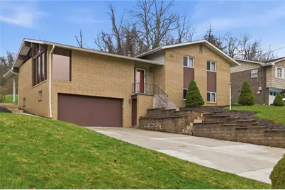 261 Hazelwood Dr, North Franklin Township, PA 15301 - Photo 2