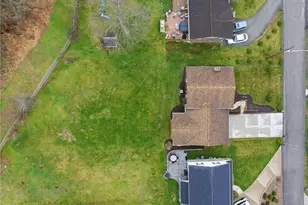 261 Hazelwood Dr, North Franklin Township, PA 15301 - Photo 36