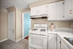 2079 Spring Valley, Scott Township, PA 15243 - Photo 12