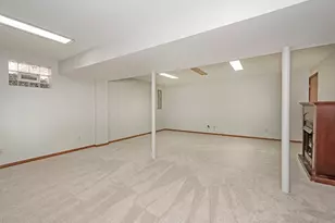 1460 Mohican Dr, Pittsburgh, PA 15228 - Photo 24