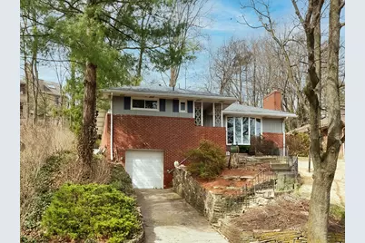 1460 Mohican Dr, Pittsburgh, PA 15228 - Photo 1