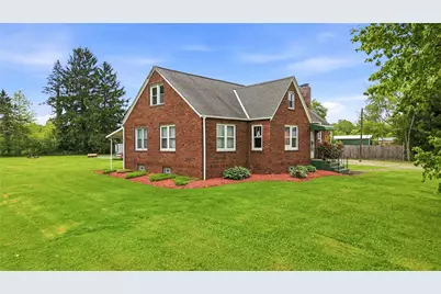 7376 Sharon Mercer Rd, Lackawannock Township, PA 16137 - Photo 4