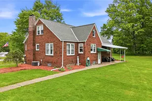 7376 Sharon-Mercer Rd, Lackawannock Township, PA 16137 - Photo 4