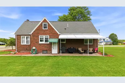 7376 Sharon Mercer Rd, Lackawannock Township, PA 16137 - Photo 1