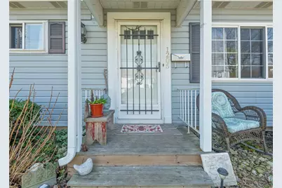 1205 Vermont Ave, Hopewell Township, PA 15001 - Photo 4