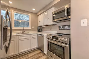 78 Glenview Ave, Greensburg, PA 15601 - Photo 4