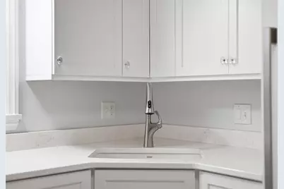 513 Lombard St, Irwin, PA 15642 - Photo 6