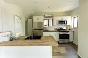 1808 Tonopah Ave, Beechview, PA 15216 - Photo 8