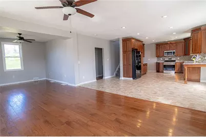 2541 Clay Pike, North Huntingdon, PA 15642 - Photo 14