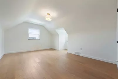 105 Weller Dr, Pittsburgh, PA 15090 - Photo 22