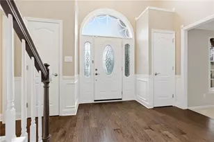 1915 Oakhurst Dr, Pittsburgh, PA 15101 - Photo 4