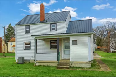 740 Pershing St, Ellwood City, PA 16117 - Photo 8