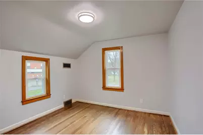 740 Pershing St, Ellwood City, PA 16117 - Photo 30