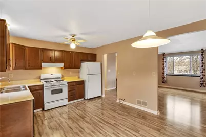 537 Green Haven Ct, Pittsburgh, PA 15239 - Photo 10