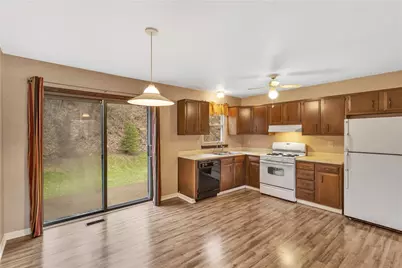 537 Green Haven Ct, Pittsburgh, PA 15239 - Photo 8