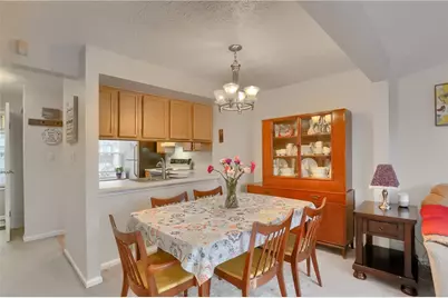 140 Rossmor Ct, Ross Twp, PA 15229 - Photo 6