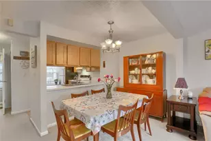 140 Rossmor Ct, Ross Twp, PA 15229 - Photo 6