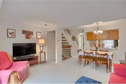 140 Rossmor Ct, Ross Twp, PA 15229 - Photo 10