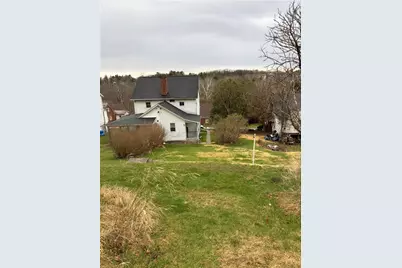 20 N Pine St, Ellsworth Boro, PA 15331 - Photo 6