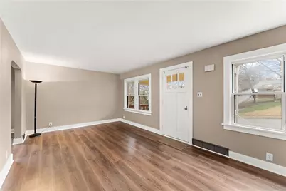 93 Jamaica Avenue, Pittsburgh, PA 15229 - Photo 8