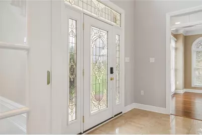 805 Saddleback Ct, Hempfield Township, PA 15601 - Photo 4