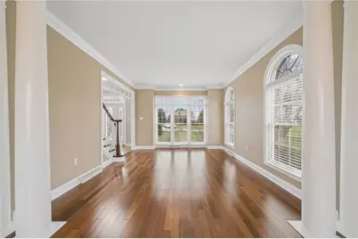 805 Saddleback Ct, Hempfield Township, PA 15601 - Photo 6