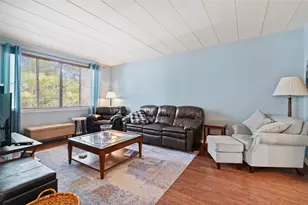 1557 Pinehurst, Pittsburgh, PA 15241 - Photo 2