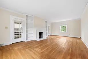 327 Meadow Ln, Edgeworth, PA 15143 - Photo 6