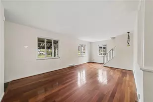 1169 McCabe St, Pittsburgh, PA 15201 - Photo 4