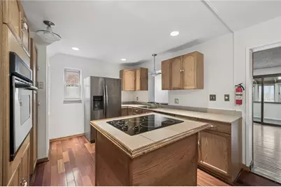 1169 McCabe St, Pittsburgh, PA 15201 - Photo 10