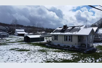 518 3rd St, Greensboro, PA 15338 - Photo 4