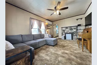 518 3rd St, Greensboro, PA 15338 - Photo 6