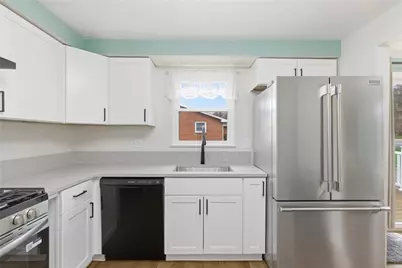 701 Havengate Dr, Bethel Park, PA 15102 - Photo 12