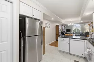 118 Windcrest Ct, Chippewa Township, PA 15010 - Photo 4