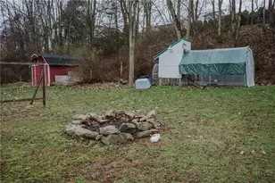 414 Pasture Ln, Johnstown, PA 15909 - Photo 6