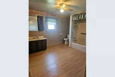 202 E Patterson Ave, Connellsville, PA 15425 - Photo 10