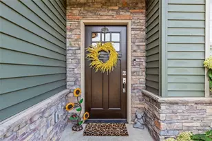 113 Hemingway Ln, Kennedy Township, PA 15108 - Photo 2