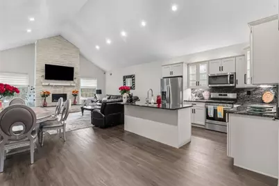 113 Hemingway Ln, Kennedy Township, PA 15108 - Photo 6