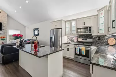 113 Hemingway Ln, Kennedy Township, PA 15108 - Photo 10