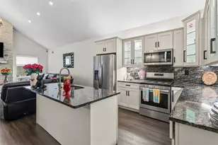 113 Hemingway Ln, Kennedy Township, PA 15108 - Photo 10