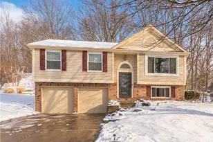 2003 Colony Dr, Hopewell Township, PA 15001 - Photo 2