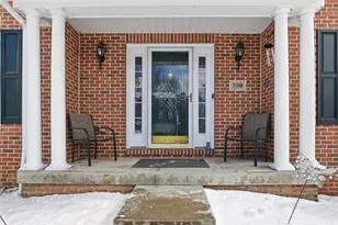 138 Hunter's Run Dr, Moon/Crescent Twp, PA 15108 - Photo 2