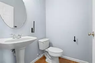 138 Hunter's Run Dr, Moon/Crescent Twp, PA 15108 - Photo 8