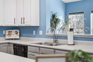 138 Hunter's Run Dr, Moon/Crescent Twp, PA 15108 - Photo 10