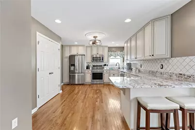 204 Rolling Hill Farm Dr, Rostraver, PA 15089 - Photo 8