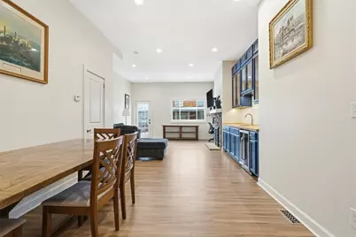 2410 Leticoe St, Pittsburgh, PA 15203 - Photo 8