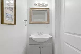 2410 Leticoe St, Pittsburgh, PA 15203 - Photo 12
