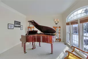 4005 Lakeview Ln, Mt Pleasant Twp, PA 15057 - Photo 6