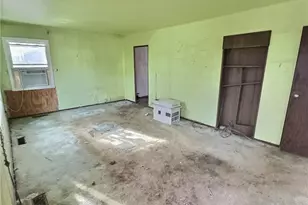 217 Summers Dr, Monroeville, PA 15146 - Photo 2