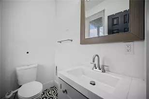 625 E 9th Ave, Munhall, PA 15120 - Photo 20